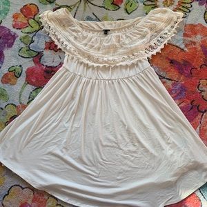 Beautiful cream day dress from Torrid